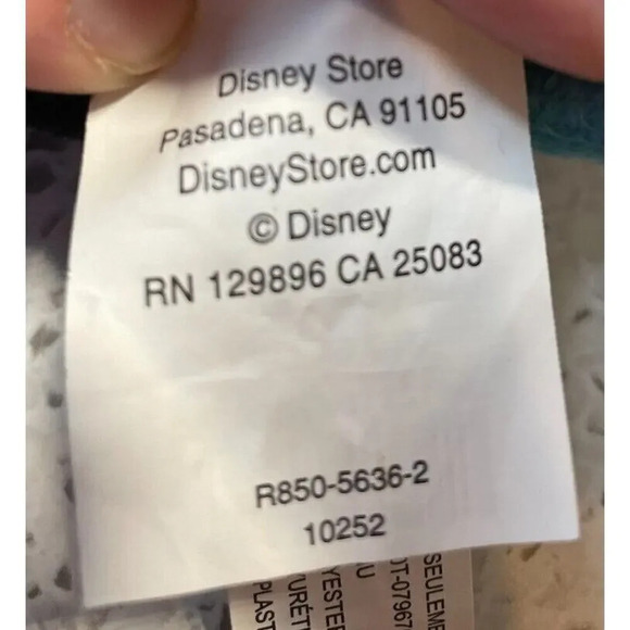 Used Disney Store Exclusive Plush 18" Goofy Stuffed Animal - Picture 7 of 7